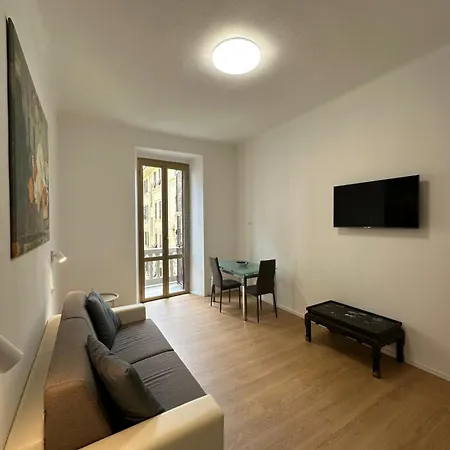 アパート Five Lands