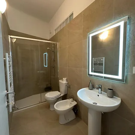 Apartment Five Lands La Spezia