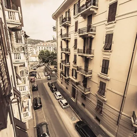 Five Lands Apartment La Spezia